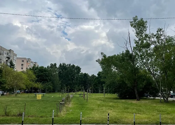 Mladost 2 - Free Parking Апартамент София